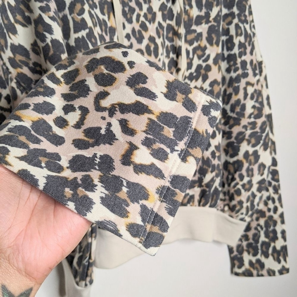 BP. Cropped Leopard Print Pullover Hoodie - Picture 6 of 10